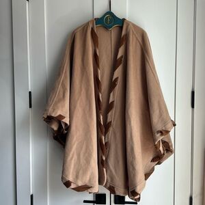 Vintage Clips Italian Wool Whipstitch Cape Coat